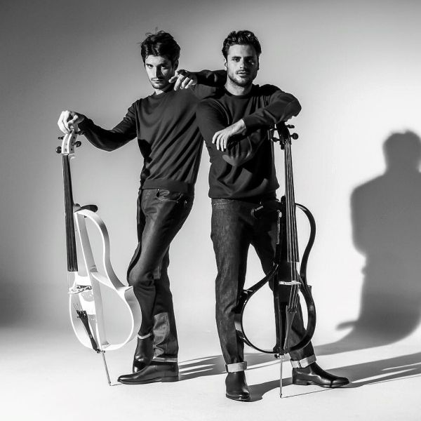 Fichier:2Cellos.jpg