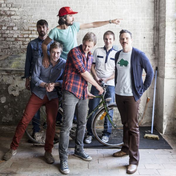 Fichier:Girls In Hawaii.jpg