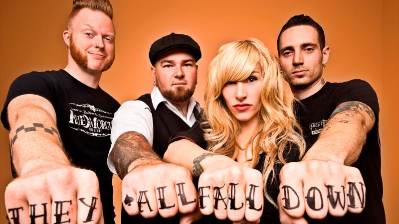 Fichier:Walk Off The Earth background.jpg