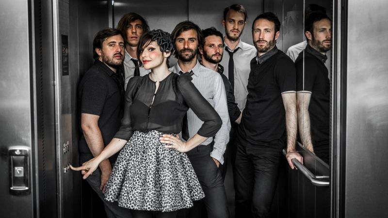 Fichier:Caravan Palace background.jpg