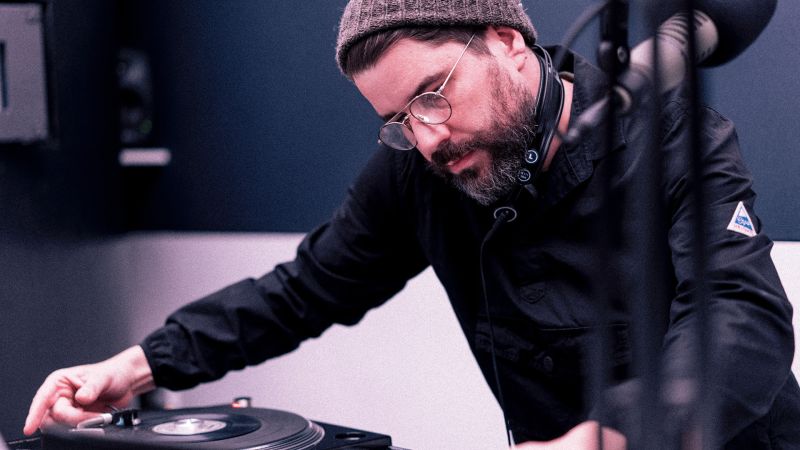 Fichier:Quantic background.jpg