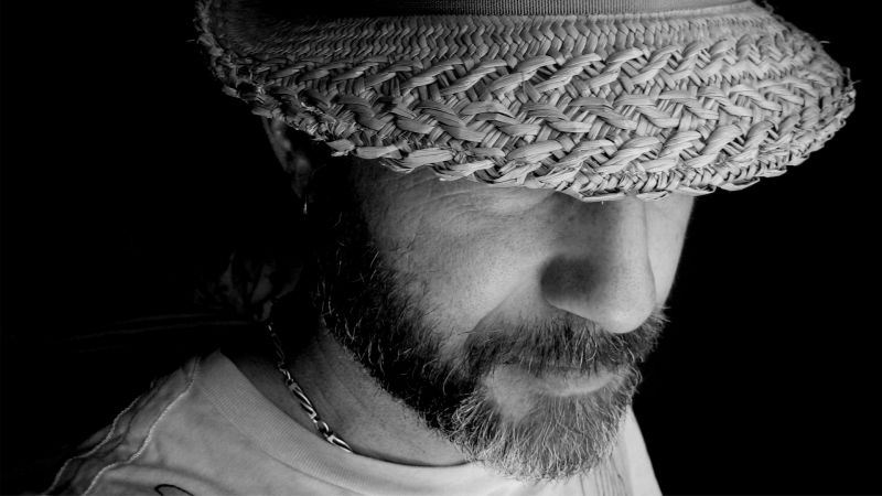 Fichier:Gary Jules background.jpg