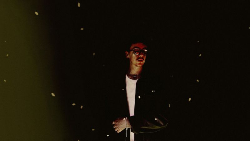 Fichier:Ian Munro And Serion background.jpg