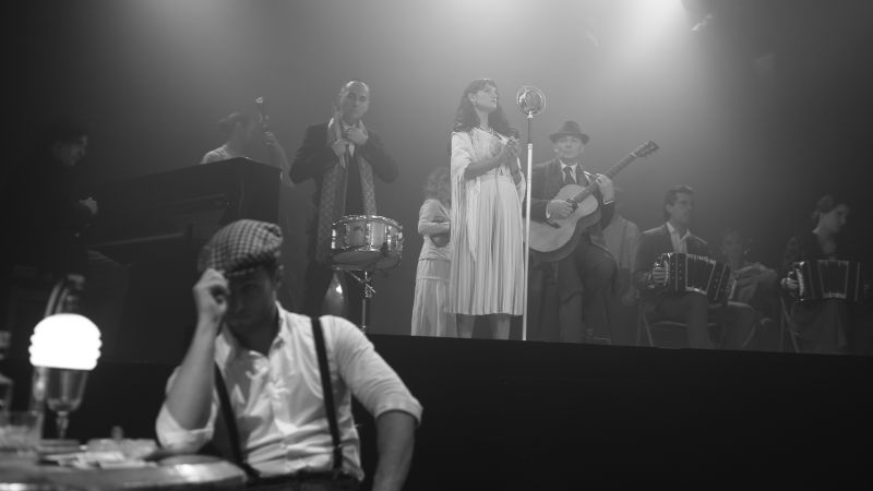 Fichier:Plaza Francia Orchestra background.jpg